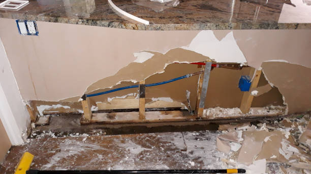 Local water damage restoration in SC